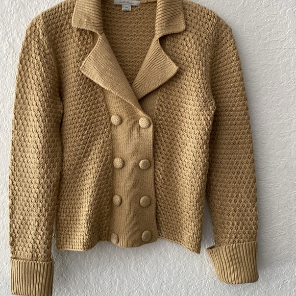 Camel / Tan color Cardigan Sweater with gold shine. Size Medium. - Picture 4 of 8
